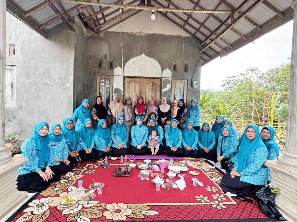 Pembinaan 10 Program Pokok PKK Kabupaten Banjar di Kecamatan Sambung Makmur