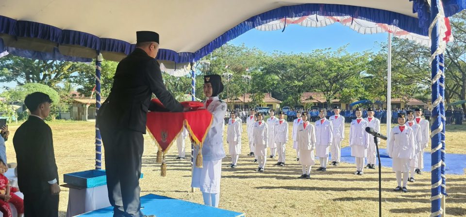 Upacara Peringatan HUT Kemerdekaan RI ke-81 di Kecamatan Sambung Makmur