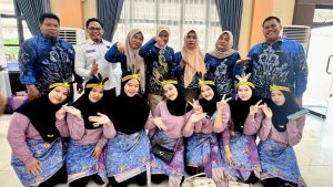 PKK KECAMATAN SAMBUNG MAKMUR BERPARTISIPASI DALAM JAMBORE PKK DAN HARI KESATUAN GERAK PKK KE-54 TINGKAT KABUPATEN BANJAR